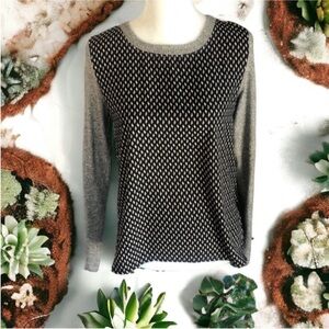 Le Lis Black and Tan Knit Top